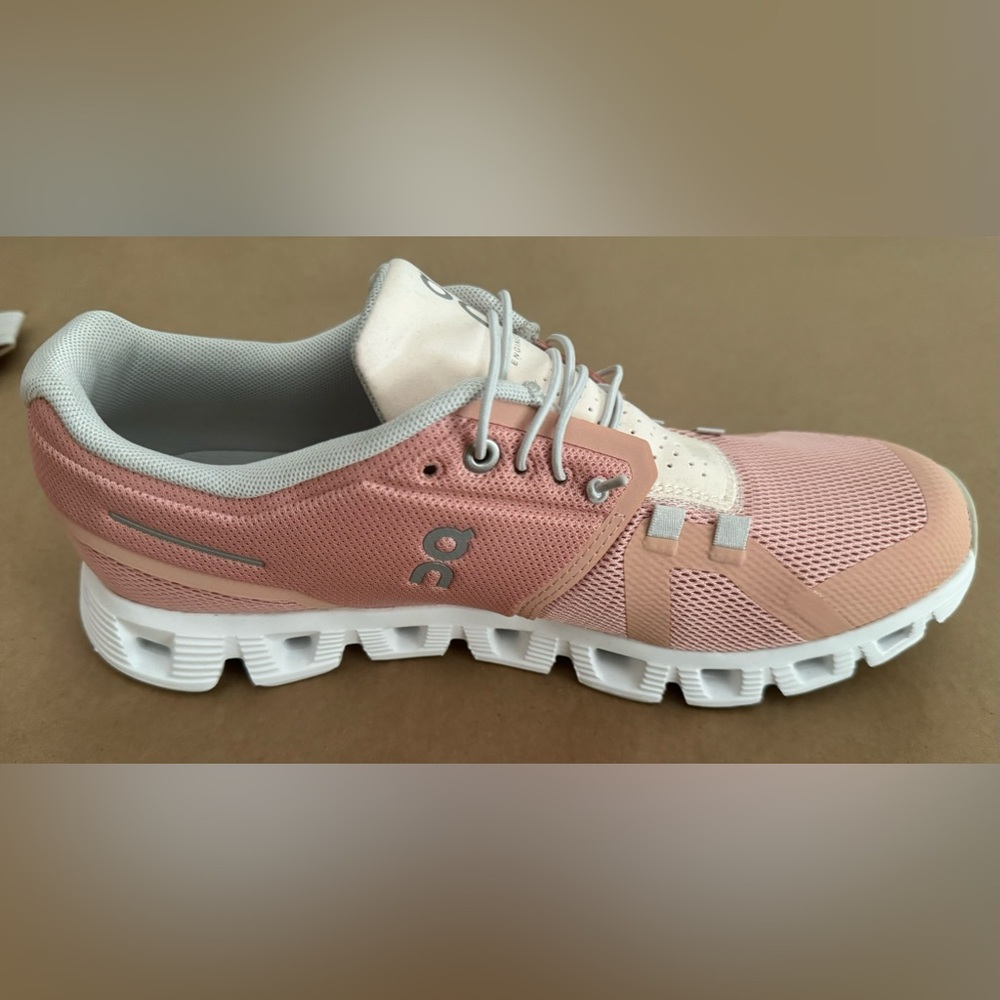 On Cloud Cloud 5 Women’s Shoes Size 8.5 Color Rose | Shell